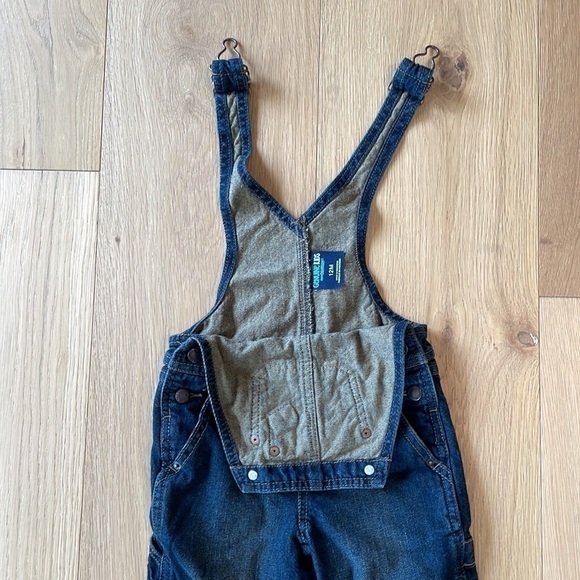 Oshkosh Kid’s Denim Overall Shorts Size 12M - Picture 5 of 7